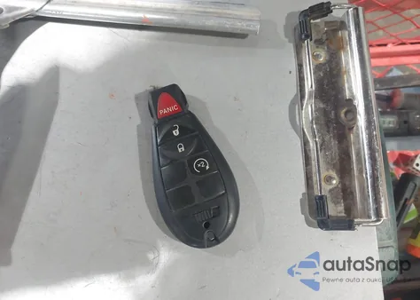 2010 Dodge Ram 1500 Slt/Sport/Trx из США, поврежденный, VIN 1D7RV1GT0AS193874